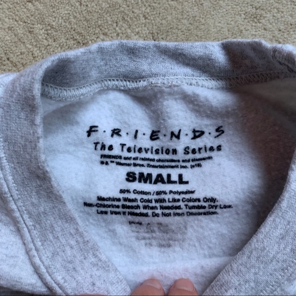 FRIENDS Retro Sitcom Graphic Print Sweatshirt S - Picture 4 of 7